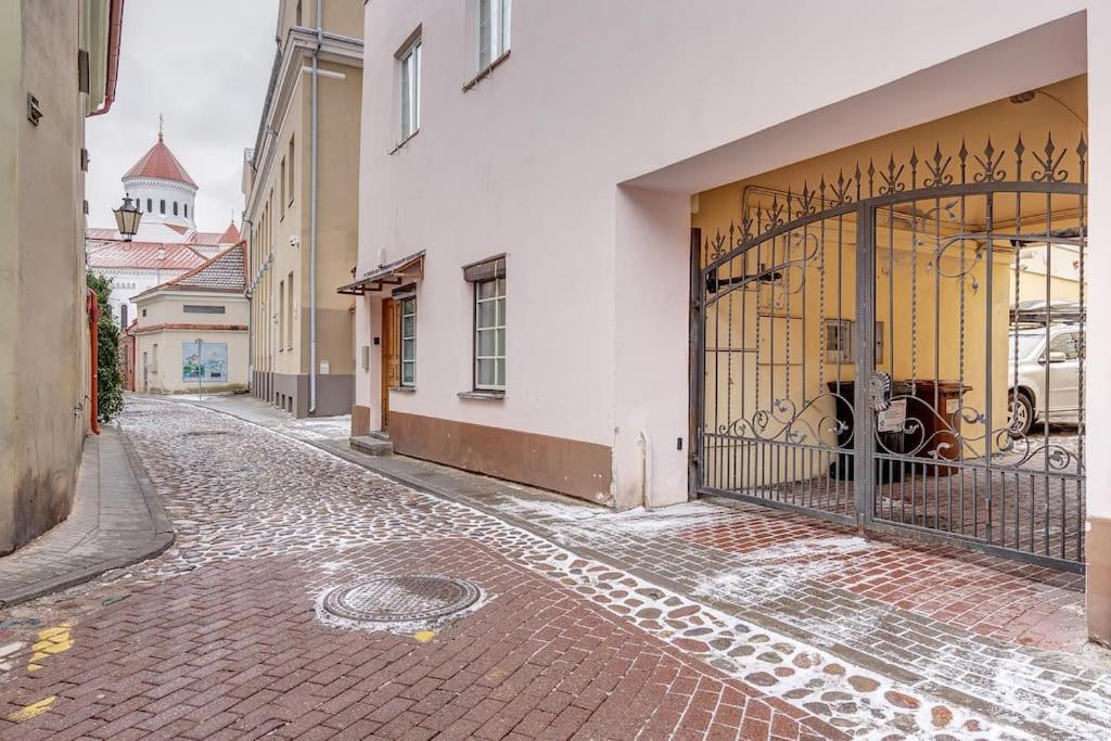 Spacious 2-Bedroom Flat In Old Town By Urban Rent Wilno Zewnętrze zdjęcie