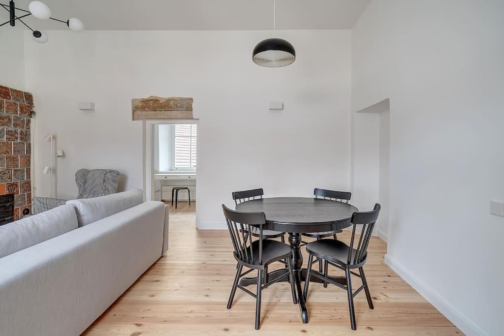 Spacious 2-Bedroom Flat In Old Town By Urban Rent Wilno Zewnętrze zdjęcie
