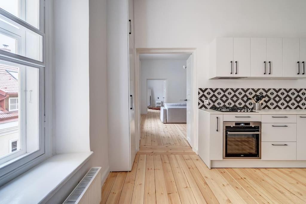 Spacious 2-Bedroom Flat In Old Town By Urban Rent Wilno Zewnętrze zdjęcie