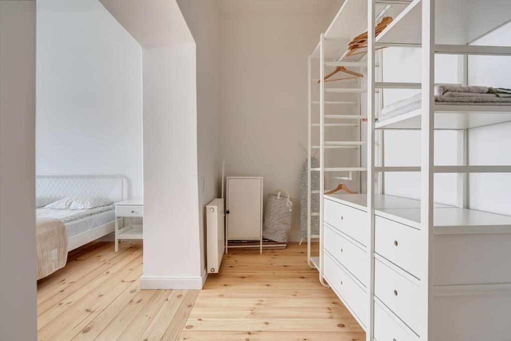Spacious 2-Bedroom Flat In Old Town By Urban Rent Wilno Zewnętrze zdjęcie