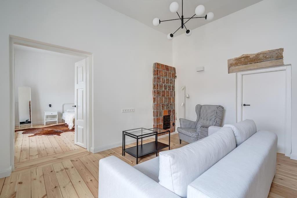 Spacious 2-Bedroom Flat In Old Town By Urban Rent Wilno Zewnętrze zdjęcie