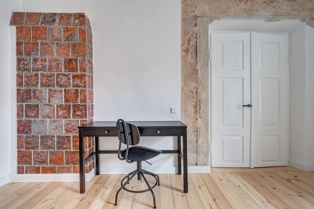Spacious 2-Bedroom Flat In Old Town By Urban Rent Wilno Zewnętrze zdjęcie