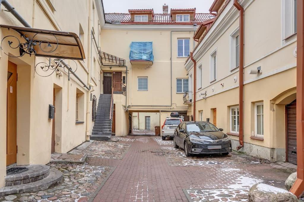 Spacious 2-Bedroom Flat In Old Town By Urban Rent Wilno Zewnętrze zdjęcie