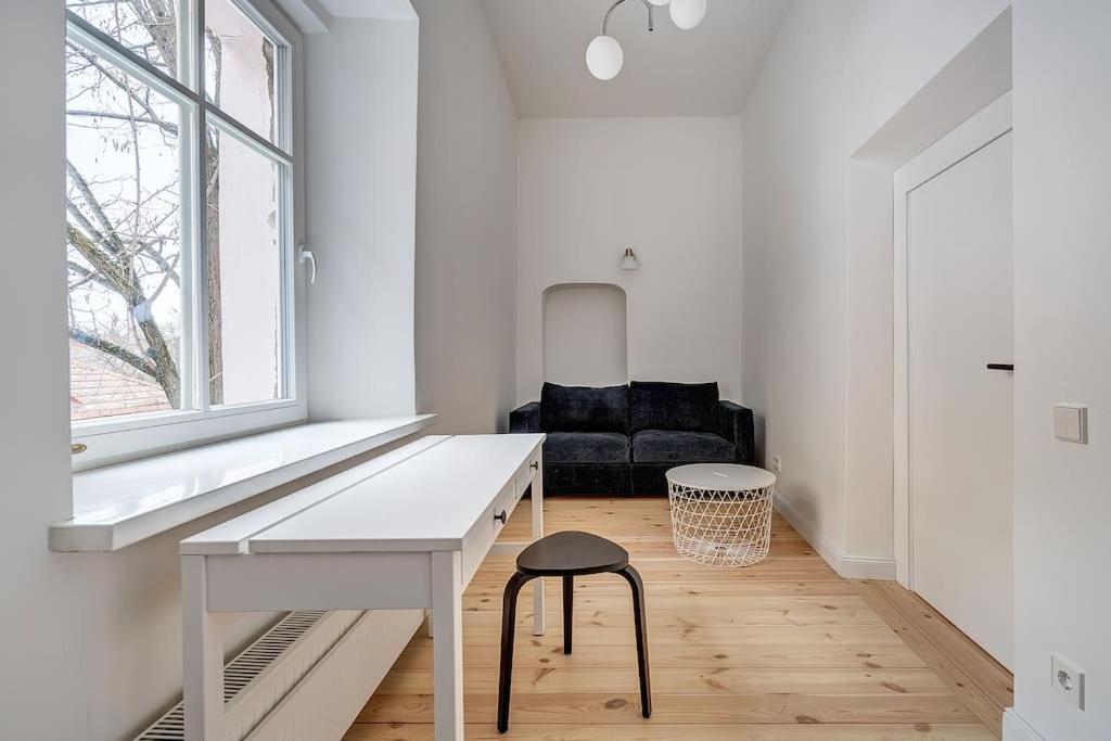 Spacious 2-Bedroom Flat In Old Town By Urban Rent Wilno Zewnętrze zdjęcie